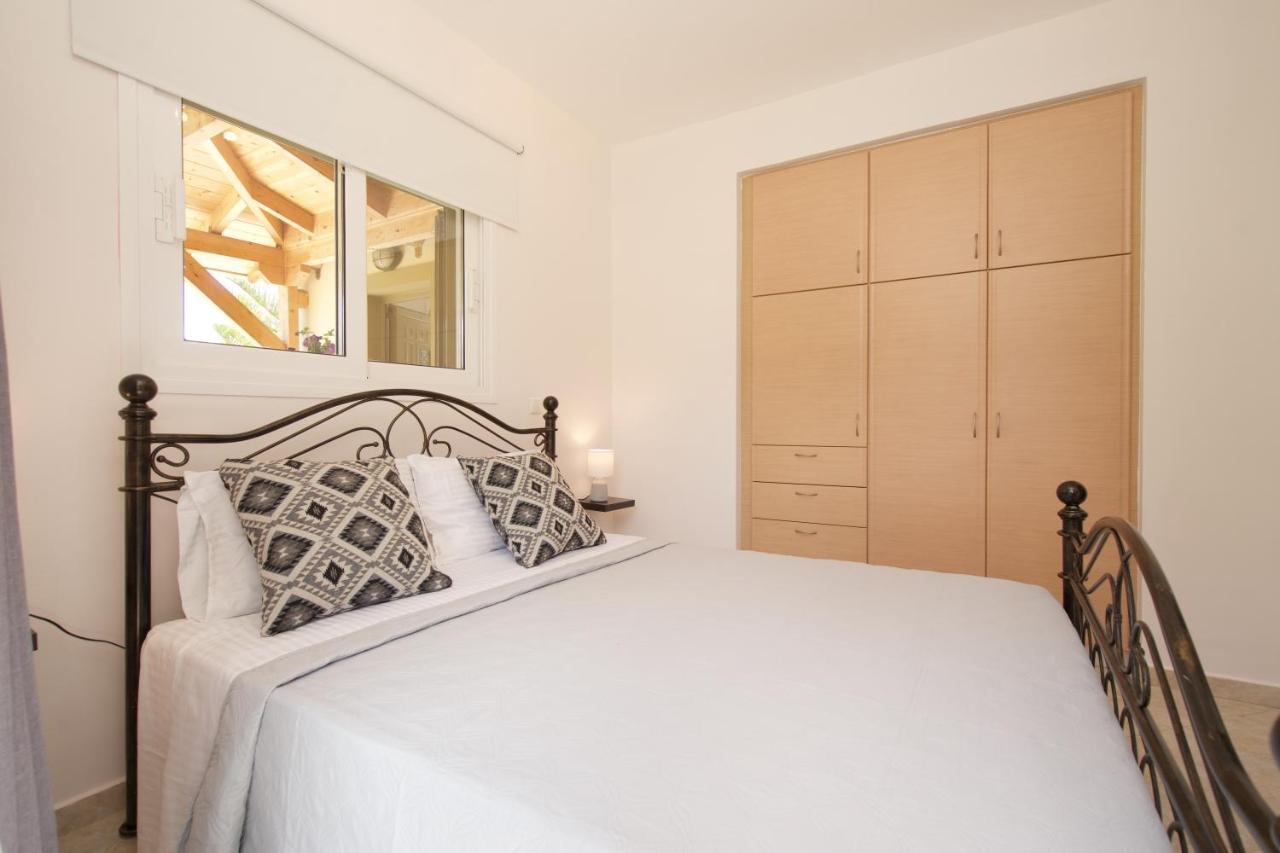 Sunnyside House Kefalonia Livathos  エクステリア 写真
